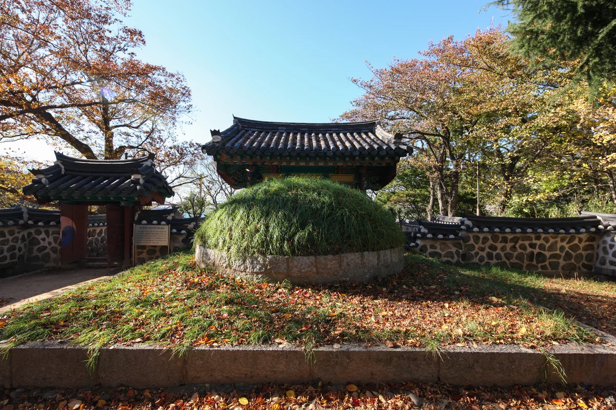 동래구 가볼만한곳: 충렬사 - 부산여행 여행